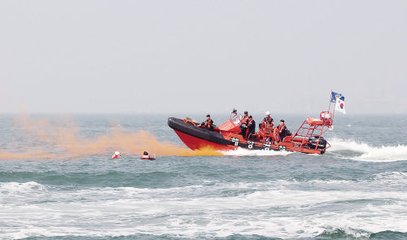 Das Wrack in Bahrain um Mitternacht rettete 150 Passagiere aus verschiedenen Ländern und 60 Menschen